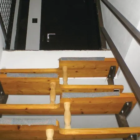 Nice In W/ 2 Bedrooms Balatonkeresztur