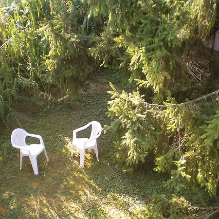 Nice In W/ 2 Bedrooms Balatonkeresztur
