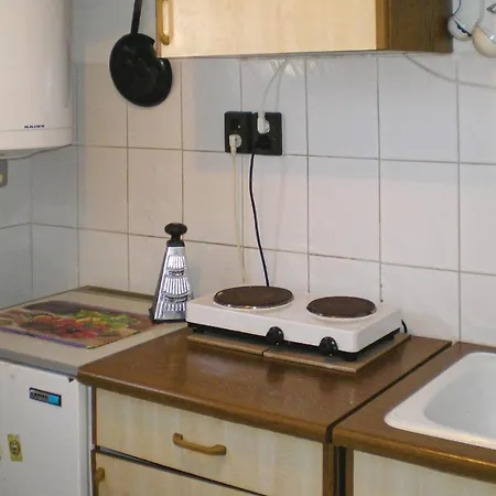 Nice In W/ 2 Bedrooms Holiday home *