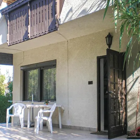 Nice In W/ 2 Bedrooms * Balatonkeresztur