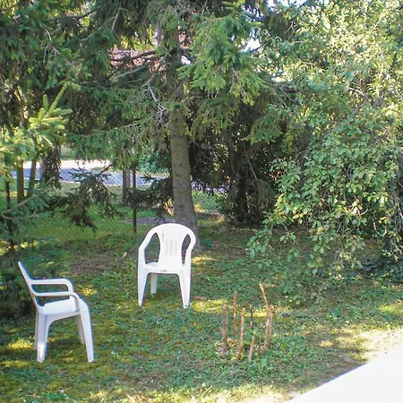Holiday home Nice In W/ 2 Bedrooms Balatonkeresztur